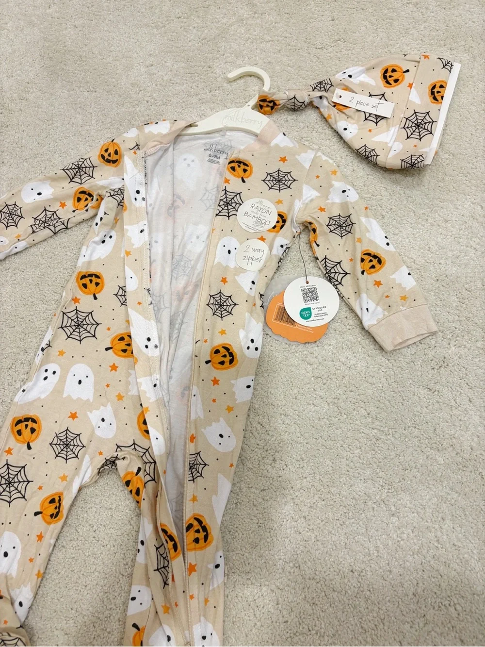 NWT Milkberry Halloween Pumpkin Ghost Spider Bamboo Zip Sleeper + Matching Hat